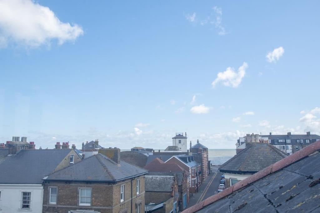 Stunning Large Victorian Maisonette With Sea View Deal Bagian luar foto