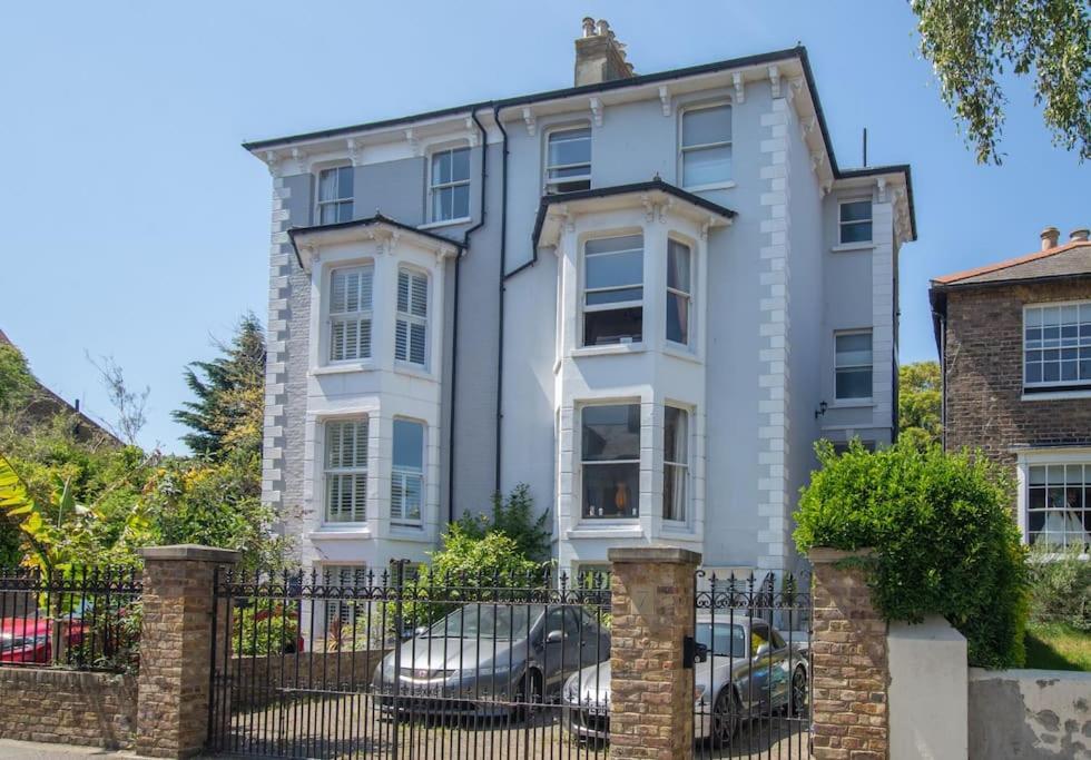 Stunning Large Victorian Maisonette With Sea View Deal Bagian luar foto