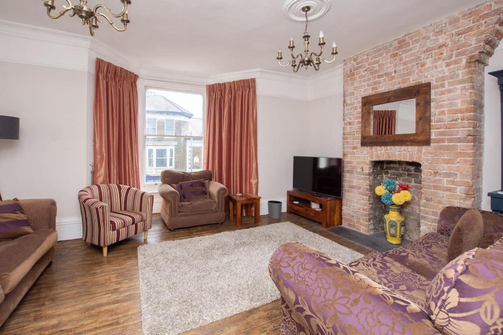 Stunning Large Victorian Maisonette With Sea View Deal Bagian luar foto