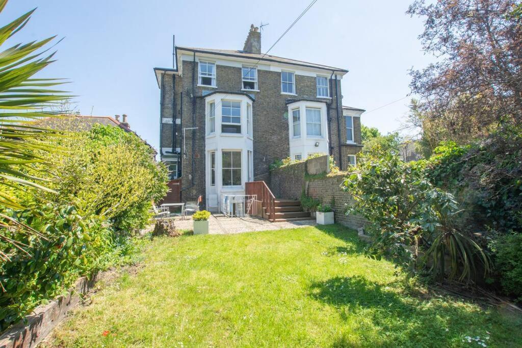Stunning Large Victorian Maisonette With Sea View Deal Bagian luar foto